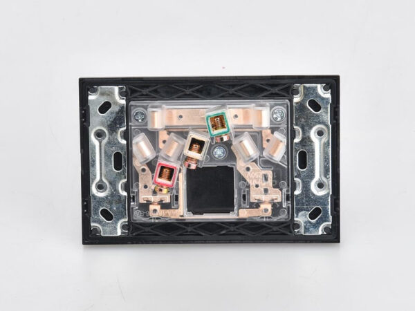 3A AU Orly Range Black Slimline Switch and Socket - Image 5